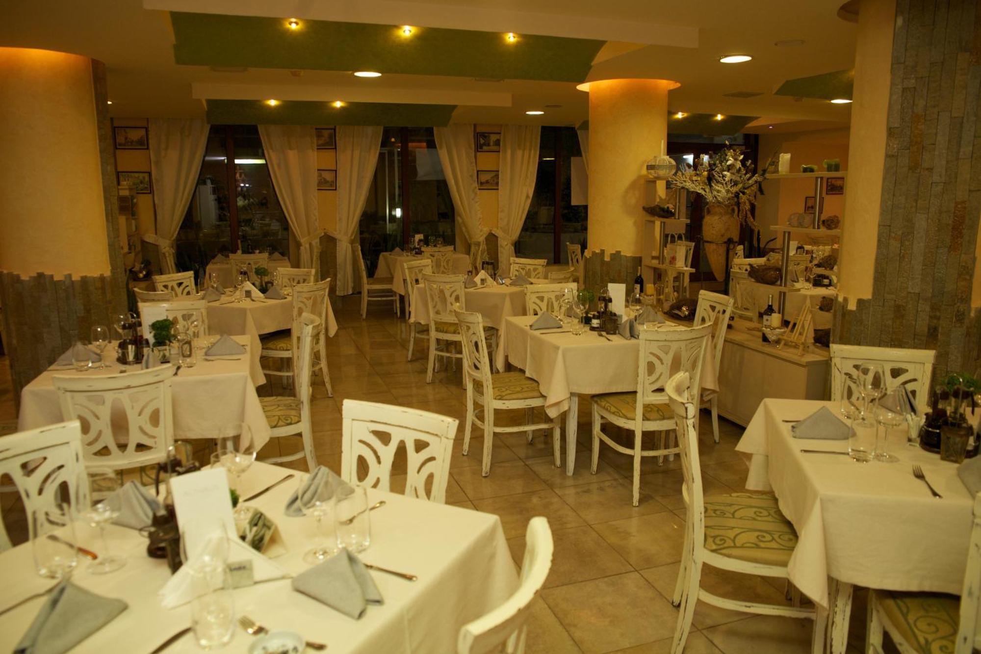 Hotel Fors Burgas Extérieur photo